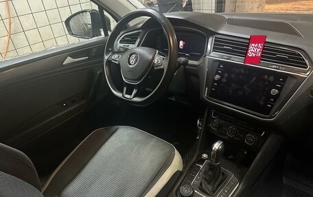 Volkswagen Tiguan II, 2019 год, 2 899 000 рублей, 5 фотография