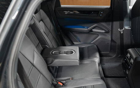 Porsche Cayenne III, 2025 год, 17 990 000 рублей, 24 фотография