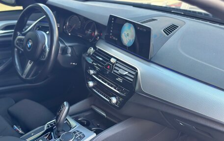 BMW 5 серия, 2018 год, 3 300 000 рублей, 5 фотография