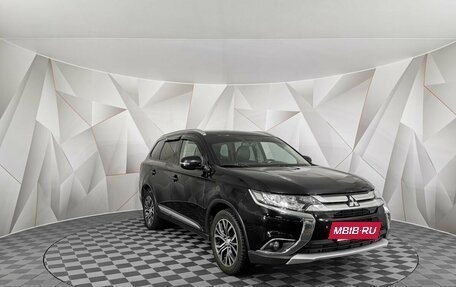 Mitsubishi Outlander III рестайлинг 3, 2018 год, 1 725 000 рублей, 3 фотография
