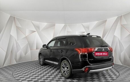 Mitsubishi Outlander III рестайлинг 3, 2018 год, 1 725 000 рублей, 4 фотография