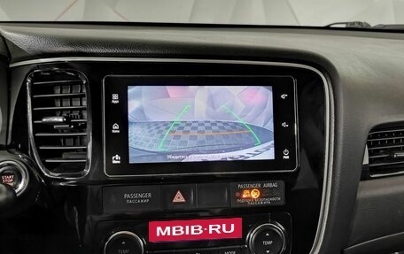Mitsubishi Outlander III рестайлинг 3, 2018 год, 1 725 000 рублей, 21 фотография