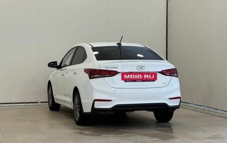 Hyundai Solaris II рестайлинг, 2018 год, 1 327 000 рублей, 7 фотография
