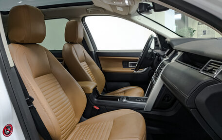 Land Rover Discovery Sport I рестайлинг, 2019 год, 2 600 000 рублей, 24 фотография