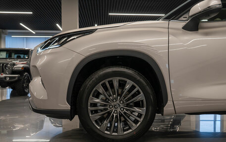 Toyota Highlander, 2025 год, 6 100 000 рублей, 31 фотография