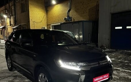 Mitsubishi Outlander III рестайлинг 3, 2020 год, 2 288 673 рублей, 9 фотография