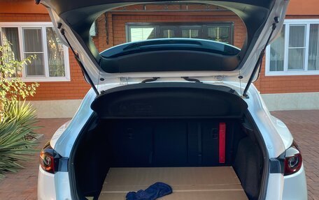 Mazda CX-4, 2022 год, 2 750 000 рублей, 13 фотография