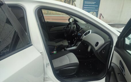 Chevrolet Cruze II, 2014 год, 645 000 рублей, 8 фотография