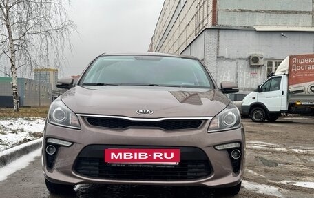 KIA Rio IV, 2018 год, 1 570 000 рублей, 6 фотография