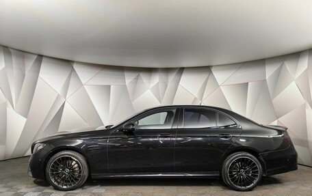 Mercedes-Benz E-Класс, 2019 год, 3 095 000 рублей, 5 фотография