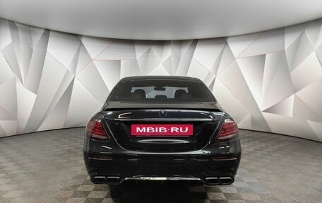 Mercedes-Benz E-Класс, 2019 год, 3 095 000 рублей, 7 фотография