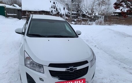 Chevrolet Cruze II, 2013 год, 535 000 рублей, 4 фотография
