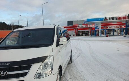 Hyundai H-1 II рестайлинг, 2017 год, 1 750 000 рублей, 2 фотография