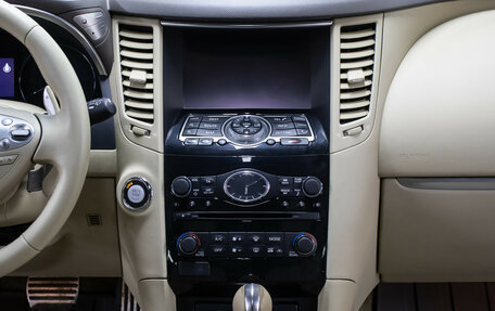 Infiniti QX70, 2015 год, 1 998 000 рублей, 15 фотография