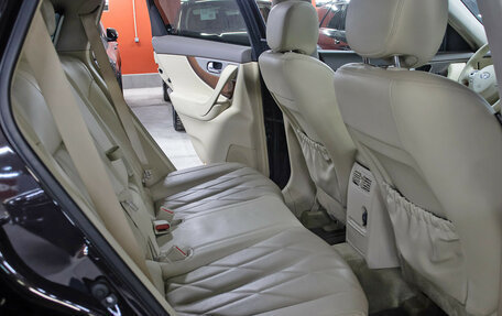 Infiniti QX70, 2015 год, 1 998 000 рублей, 12 фотография