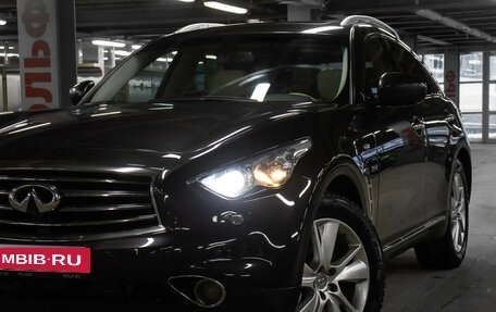Infiniti QX70, 2015 год, 1 998 000 рублей, 24 фотография