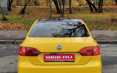 Volkswagen Jetta VI, 2014 год, 650 000 рублей, 2 фотография