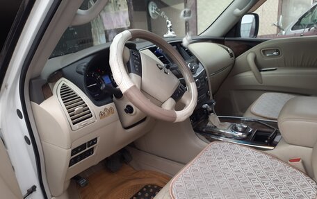Infiniti QX56, 2010 год, 2 300 000 рублей, 6 фотография