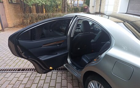 Lexus ES VII, 2015 год, 2 400 000 рублей, 3 фотография