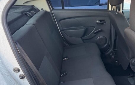 Renault Logan II, 2020 год, 732 000 рублей, 8 фотография