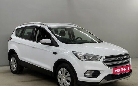 Ford Kuga III, 2018 год, 1 403 000 рублей, 3 фотография