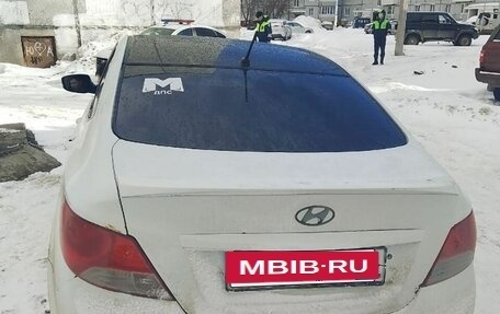 Hyundai Solaris II рестайлинг, 2011 год, 351 500 рублей, 2 фотография