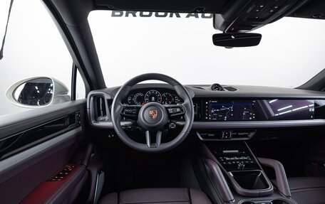 Porsche Cayenne III, 2025 год, 18 990 000 рублей, 13 фотография