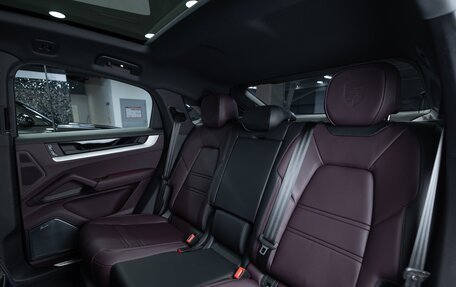 Porsche Cayenne III, 2025 год, 18 990 000 рублей, 30 фотография