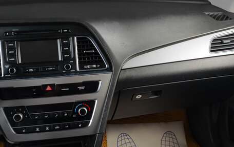 Hyundai Sonata VII, 2017 год, 1 319 000 рублей, 12 фотография