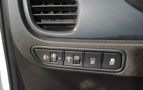 KIA Rio IV, 2017 год, 1 003 000 рублей, 8 фотография