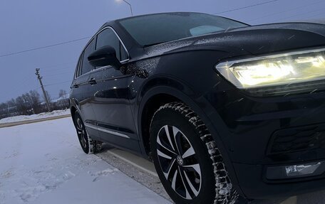 Volkswagen Tiguan II, 2019 год, 2 690 000 рублей, 5 фотография