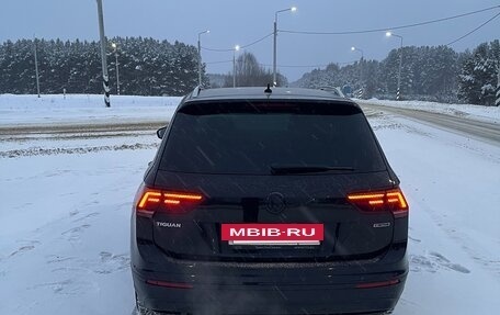 Volkswagen Tiguan II, 2019 год, 2 690 000 рублей, 7 фотография