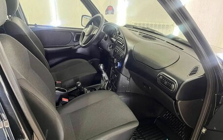 Chevrolet Niva I рестайлинг, 2018 год, 877 000 рублей, 12 фотография