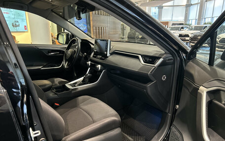 Toyota RAV4, 2021 год, 3 599 000 рублей, 11 фотография