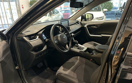 Toyota RAV4, 2021 год, 3 599 000 рублей, 16 фотография