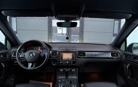 Volkswagen Touareg III, 2016 год, 3 650 000 рублей, 13 фотография