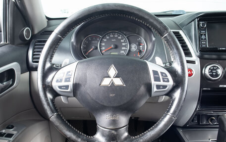 Mitsubishi Pajero Sport II рестайлинг, 2013 год, 2 099 000 рублей, 9 фотография