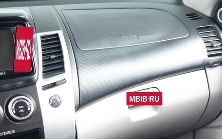 Mitsubishi Pajero Sport II рестайлинг, 2013 год, 2 099 000 рублей, 12 фотография