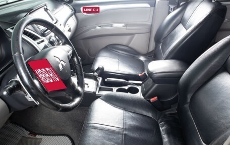 Mitsubishi Pajero Sport II рестайлинг, 2013 год, 2 099 000 рублей, 16 фотография