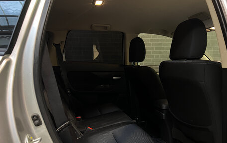 Mitsubishi Outlander III рестайлинг 3, 2016 год, 1 580 000 рублей, 10 фотография