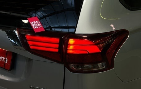 Mitsubishi Outlander III рестайлинг 3, 2016 год, 1 580 000 рублей, 7 фотография