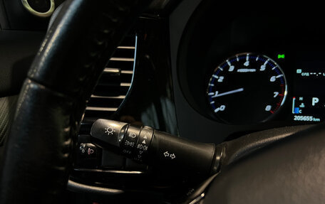 Mitsubishi Outlander III рестайлинг 3, 2016 год, 1 580 000 рублей, 19 фотография