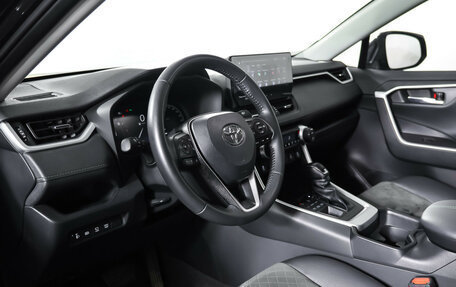 Toyota RAV4, 2024 год, 3 990 000 рублей, 15 фотография