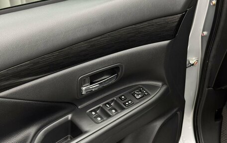 Mitsubishi Outlander III рестайлинг 3, 2018 год, 2 470 000 рублей, 17 фотография