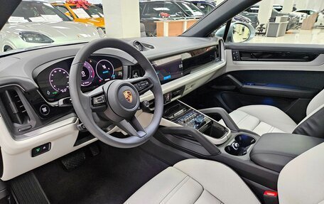 Porsche Cayenne III, 2025 год, 16 550 000 рублей, 12 фотография