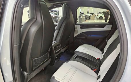 Porsche Cayenne III, 2025 год, 16 550 000 рублей, 17 фотография