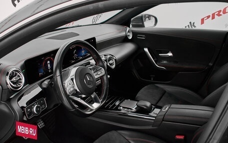 Mercedes-Benz CLA, 2020 год, 2 900 000 рублей, 10 фотография