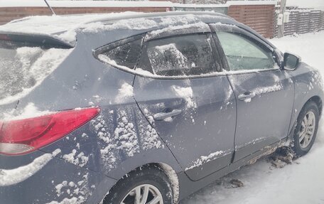 Hyundai ix35 I рестайлинг, 2011 год, 895 000 рублей, 2 фотография