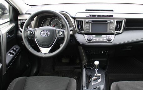 Toyota RAV4, 2015 год, 2 199 000 рублей, 9 фотография