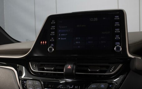 Toyota C-HR I рестайлинг, 2020 год, 1 970 000 рублей, 14 фотография